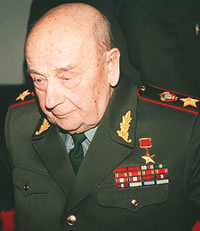 В числе пострадавших от Матиаса Руста был министр обороны СССР маршал Соколов С.Л. Снимок 2005 г. Аркадий Чирятников